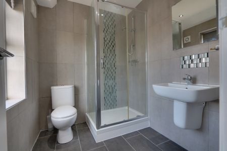 Lower Addiscombe Road, Addiscombe, Croydon, CR0 - Photo 5