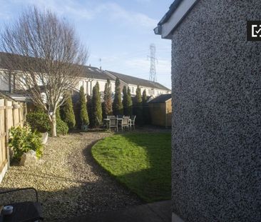 Room for rent in 2-bedroom house in Clonsilla, Dublin - Photo 4