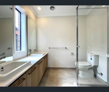 30 Nevado Drive, Truganina, Vic 3029 - Photo 1