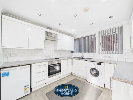 Balmoral Close, Wyken, Coventry - Photo 5