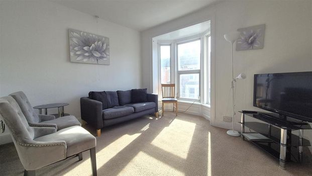 4 bedroom terraced house to rent - Photo 1