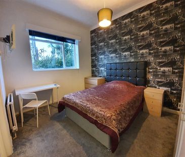 Little Acorn, Bournemouth, BH2 - Photo 1