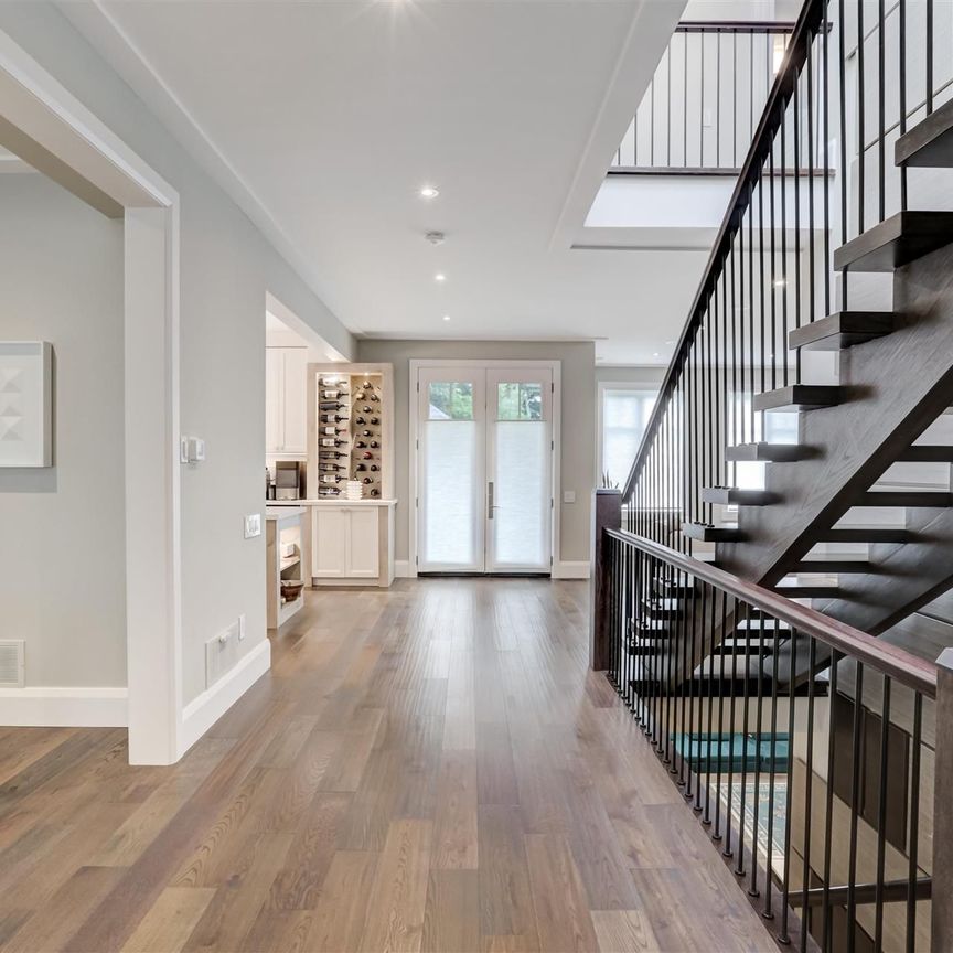 For Lease - 366 Galt Avenue, Oakville, Ontario - Photo 1