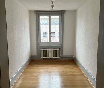 Moderne Wohnung mit Altbaucharm an zentraler Lage - Photo 1