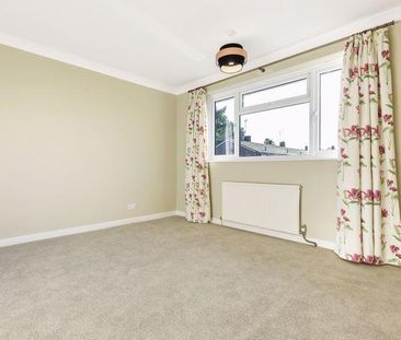 3 bedroom terraced house to rent - Photo 6