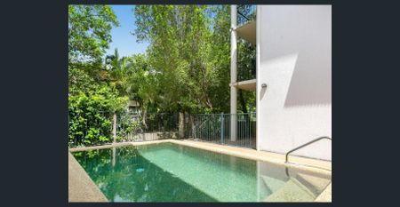 Modern 2 Bed, 2 Bath Unit with Private Yard & Patio – Freshwater Charm - Photo 2