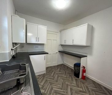 3 bedroom detached house to rent - Photo 5