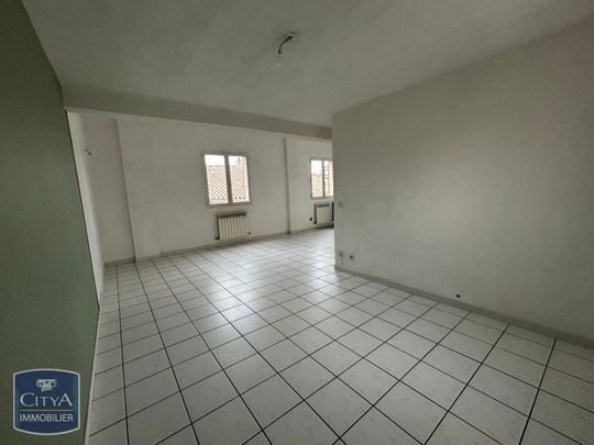 Location Appartement 3 pièces 66m² CARPENTRAS 84200 - Photo 1