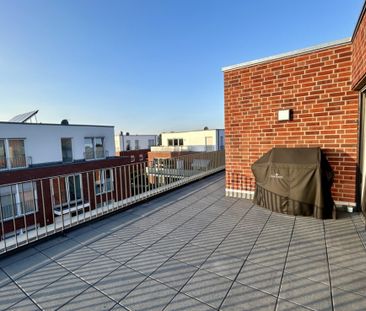 Sonniges Penthouse mit großzügigem Grundriss - Photo 1