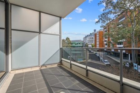 North-Facing 2 Beds Apartment Plus Room-Sized Study - Photo 4