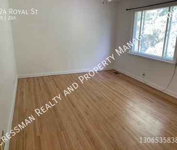 2 Bedroom Main Floor Unit in Rosemont - Photo 5
