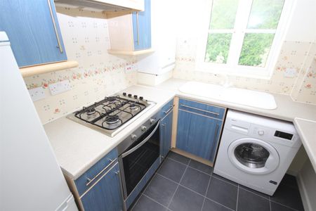 2 bed Flat for let - Photo 3