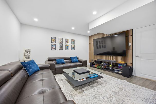 For Lease - 3254 Sir Johns Homestead, Mississauga, Ontario - Photo 1