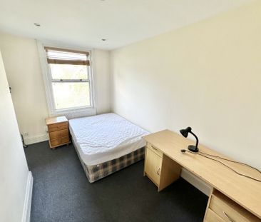 Flat 3, 98 Pennsylvania Road - Photo 2