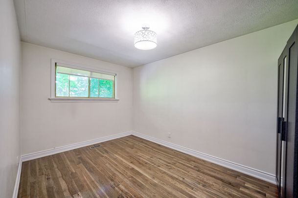 For Lease - 6 Hillavon Drive, Toronto, Ontario - Photo 1