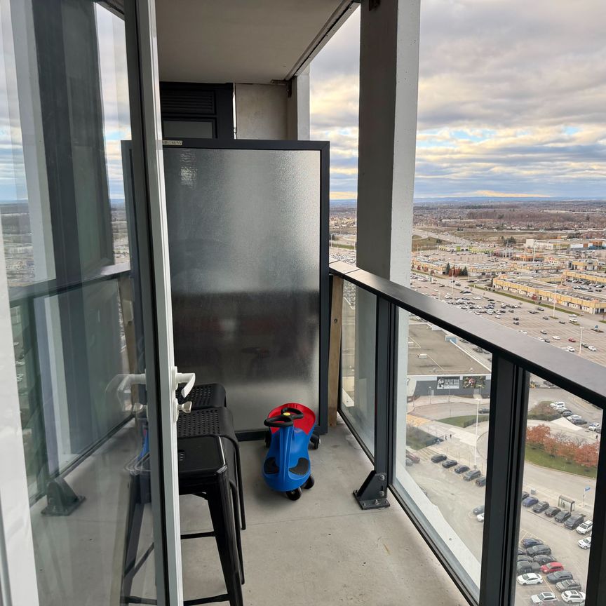 For Lease - 9000 Jane Street Unit# 2424, Vaughan, Ontario - Photo 1