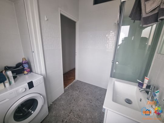 Chambre meublée en colocation à louer dans un appartement T5 en colocation à Strasbourg - Photo 1