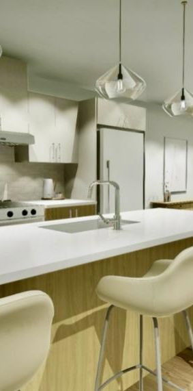 CONDO 5 1\2 FLAMBANT NEUF + 5 ÉLECTRO INCLUS + GRAND BALCON + STATIONNEMENT - Photo 1