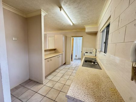 Townhouse in Secure Gated Complex – West End - Photo 5