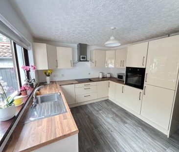 30 Moylena Road, Antrim, BT41 4PA - Photo 5