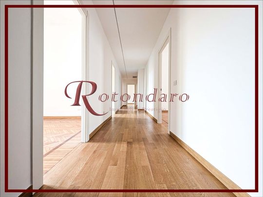 Affitto Residenziale - Milano Centro Storico - Piazza del Duomo, 0 - Photo 1