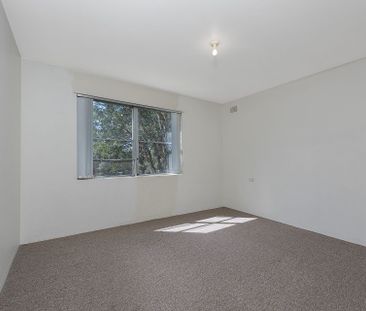 Budget Accommodation, Convenient Location - Photo 2