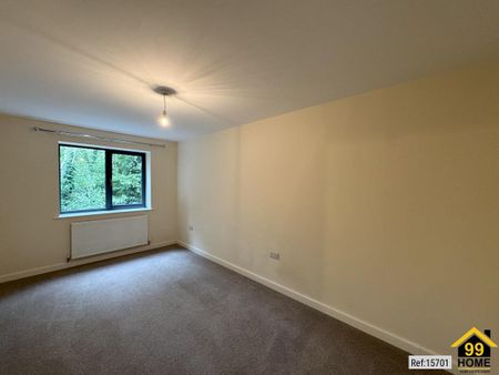 2 bed Apartment in Station Road North Hykeham, Steam Court, LN6 9XL - Photo 5