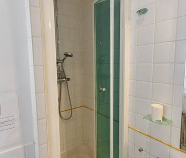 Logement à Paris, Location meublée - Studio T1 - Grands Boulevards,... - Photo 3