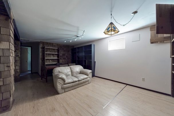 For Lease - 559 Drymen Crescent Unit# 2, Mississauga, Ontario - Photo 1