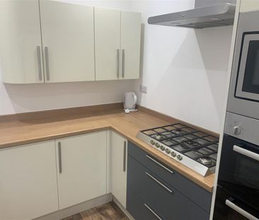 2 bedroom terraced house to rent - Photo 6