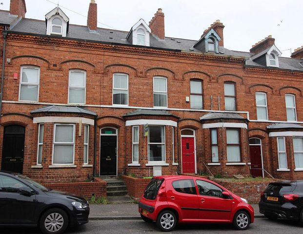 10 Stranmillis Gardens, Belfast BT9 5AS - Photo 1