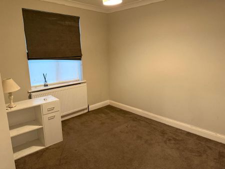 3 bedroom detached house to rent - Photo 3