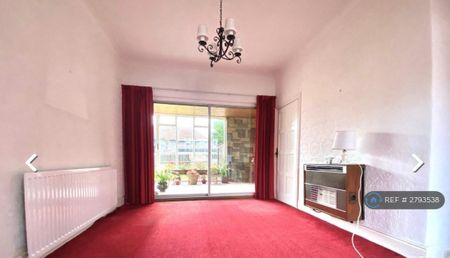 3 bedroom semi-detached house to rent - Photo 2