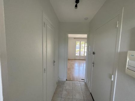 Location Appartement 1 pièce 27m² CLERMONT FERRAND 63000 - Photo 5