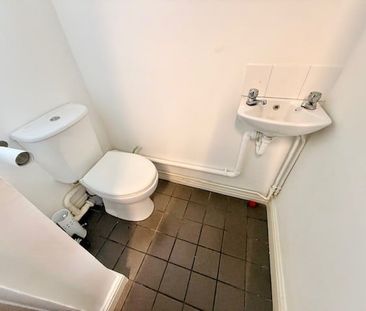 Regent Street - Photo 4