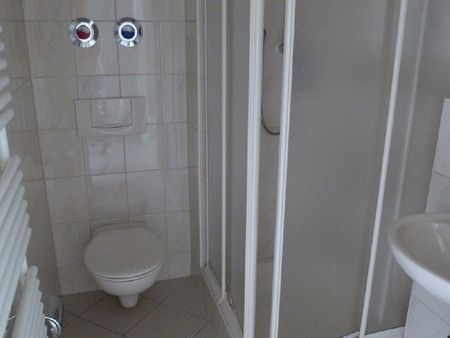 EINBAUKÜCHE, DACHGESCHOSS, AUFZUG, TIEFGARAGE, KAßBERG, ... - Photo 5