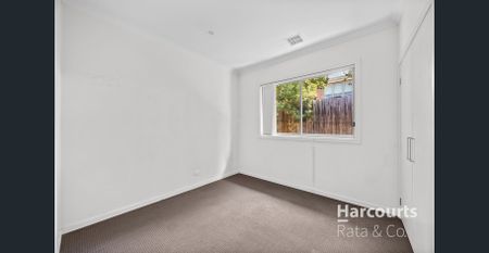 Modern 3-Bedroom Home with Natural Light and Convenience in Epping - Photo 3