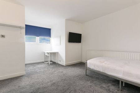 4 bedroom house share to rent - Photo 4