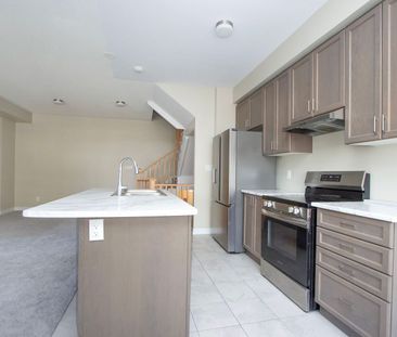 For Lease - 1104 Lockie Drive, Oshawa, Ontario - Photo 6