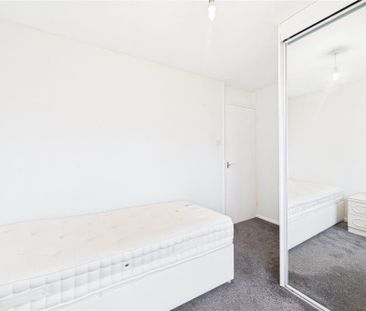 4 bedroom detached house to rent - Photo 6