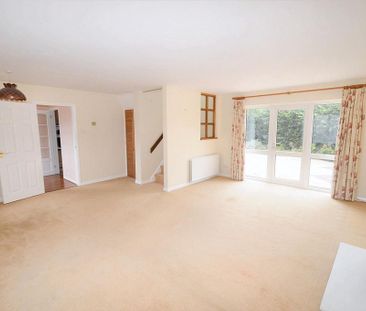 4 bedroom detached house to rent - Photo 1
