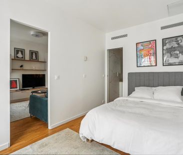 Location Appartement 2 pièces Meublé 39m² PARIS 8ème - Photo 6