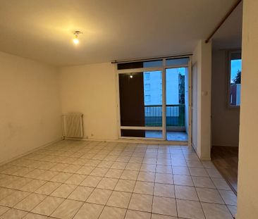 Location Appartement 3 pièces 73m² - Photo 2