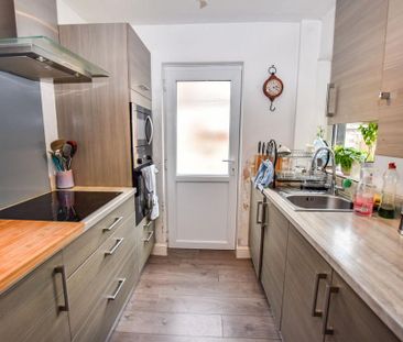 2 bedroom terraced house to rent - Photo 3