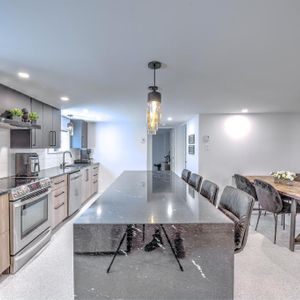 Appartement 4 1/2 a louer - Photo 2