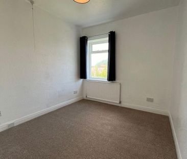 2 bedroom semi-detached house to rent - Photo 6