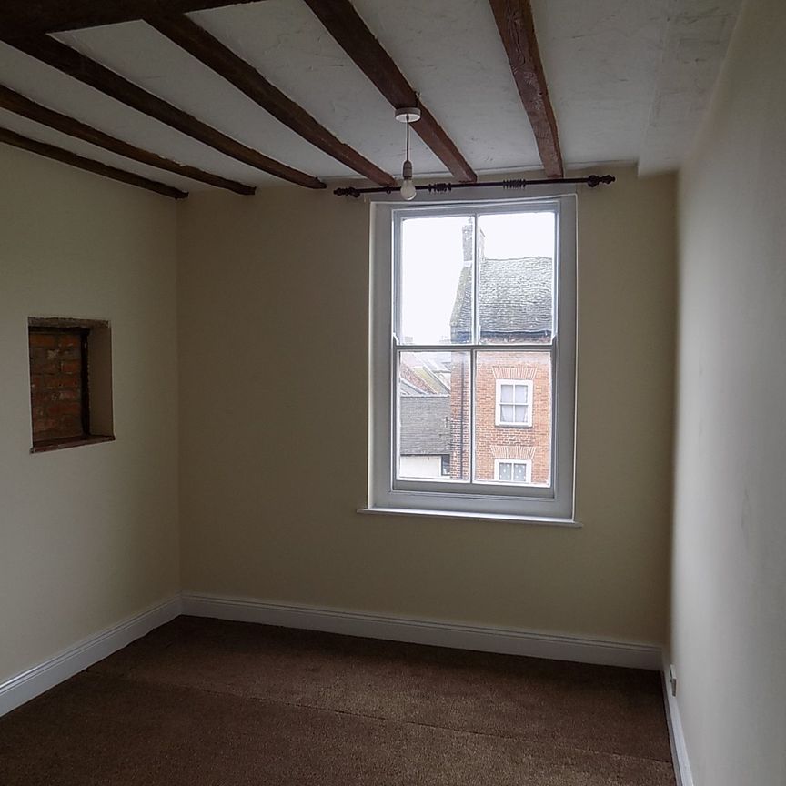 Market Place - Photo 1