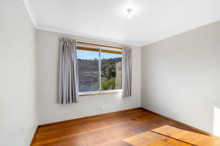 Comfortable Family Home - Photo 5