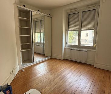 Location Appartement 2 pièces 43m² VILLEURBANNE 69100 - Photo 5