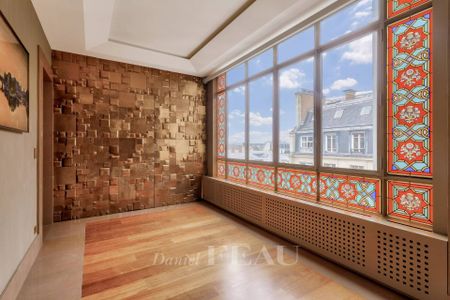 Location appartement, Paris 7ème (75007), 6 pièces, 259.07 m², ref 86367654 - Photo 2